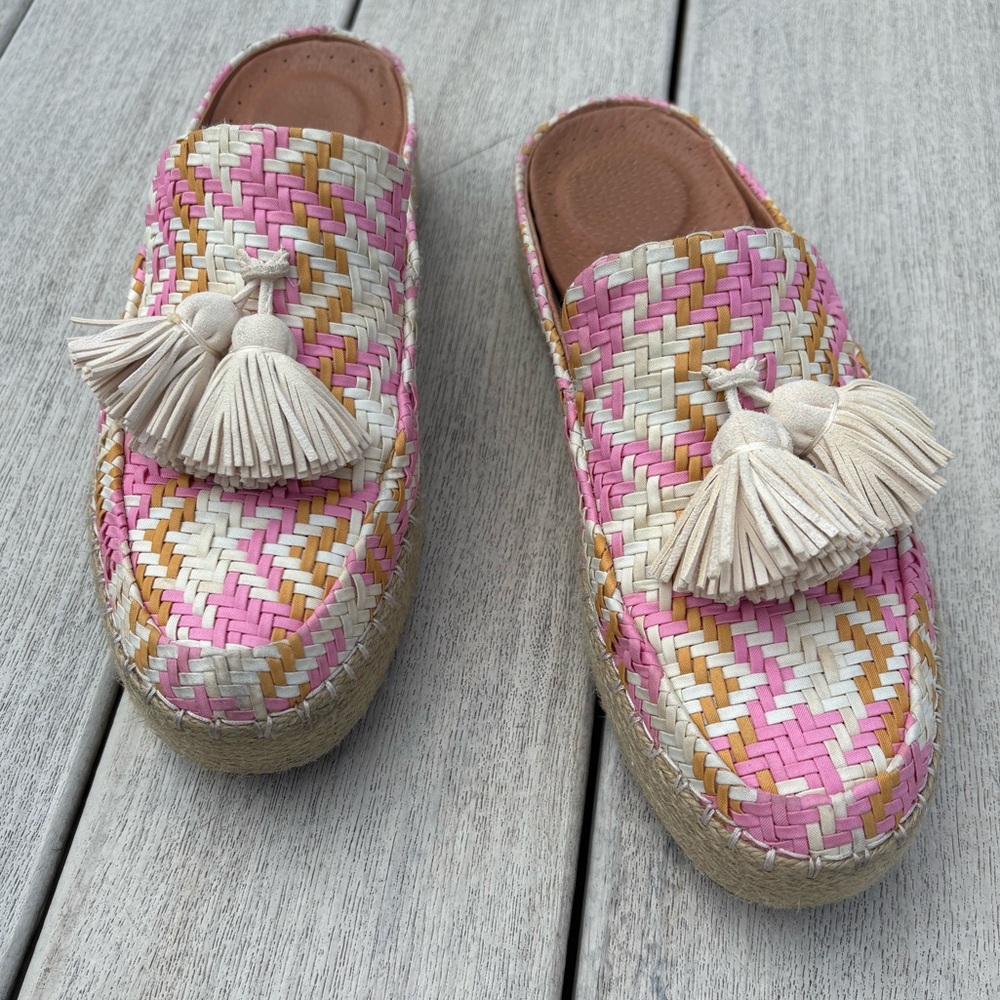 Gentle Souls Pink and Tan Flats with Decorative tassel